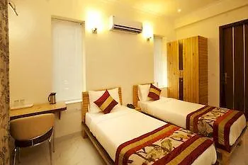 Oyo Premium Medanta Hotel Gurgaon 3*,  India