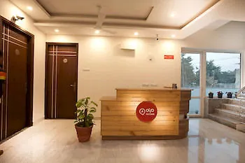Oyo Premium Medanta Hotel Gurgaon